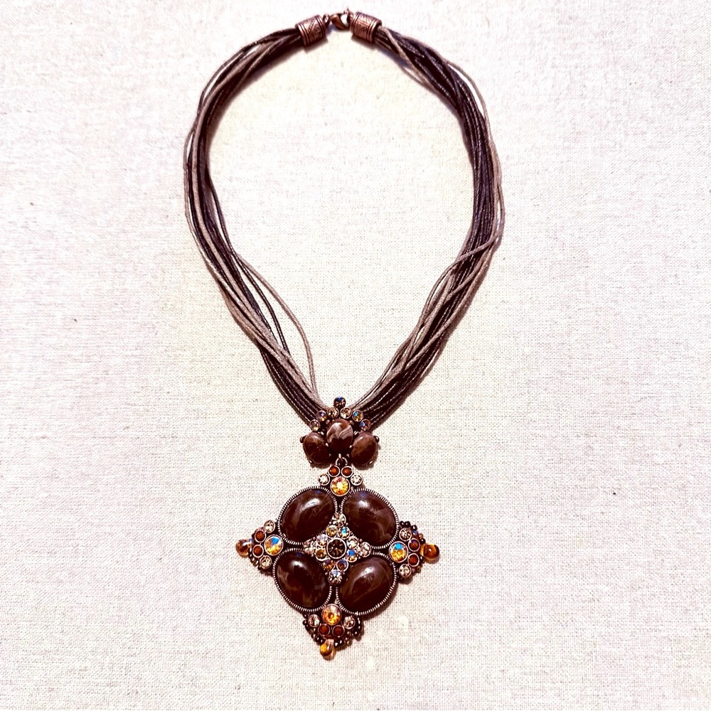 bp | Necklace | Gemstone Necklace with Leather Strands